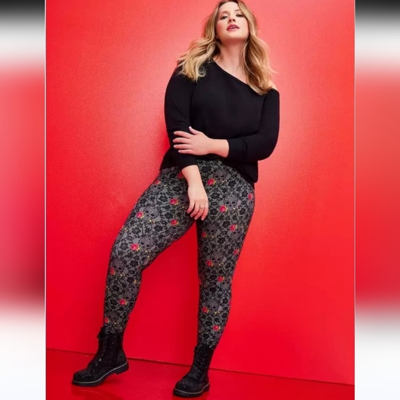 Torrid X Betsey Johnson Limited Edition Rose Skull Lace Leggings Size 6X - Picture 8 of 8